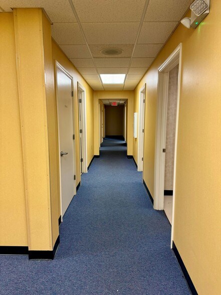 More Photos Of 400 Mocksville Ave, Salisbury Medical For Sale