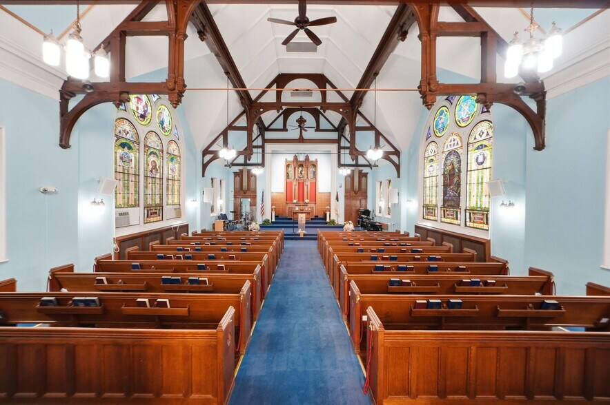 More Photos Of 401-407 N Patterson Park Ave, Baltimore Religious Facility For Sale
