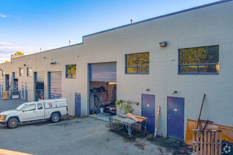 More Photos Of 19257 Enterprise Way, Surrey Light Distribution For Lease