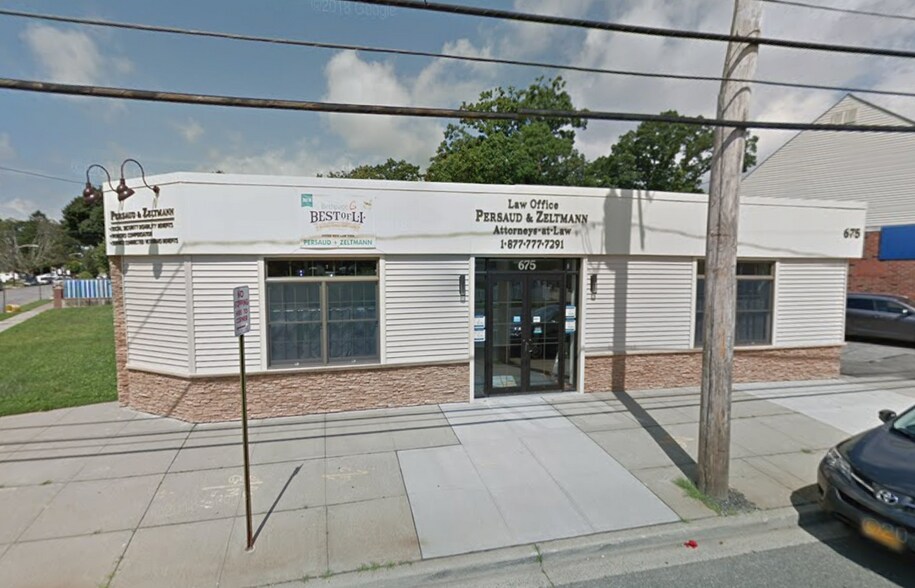 Primary Photo Of 675 Broadway, Massapequa Office For Lease