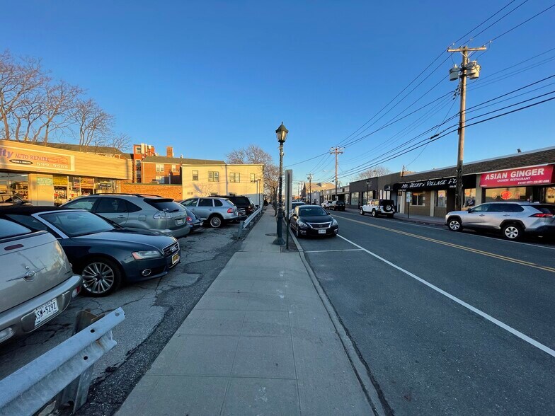 More Photos Of 30 Main St, East Rockaway Auto Repair For Sale
