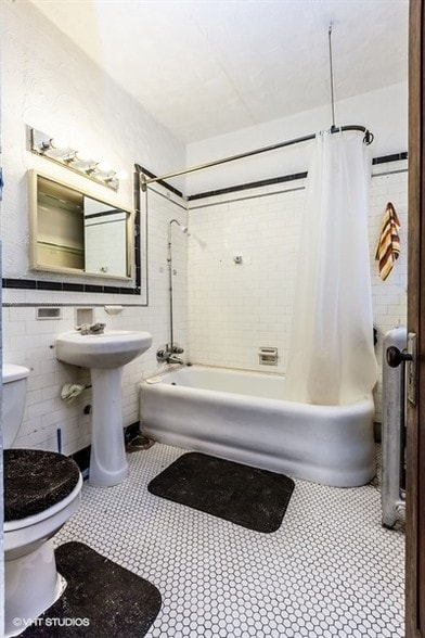 More Photos Of 7719 S Kingston Ave, Chicago Apartments For Sale