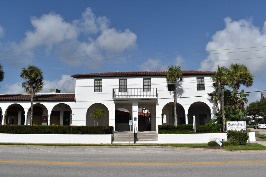 More Photos Of 2855 Ocean Dr, Vero Beach General Retail For Sale