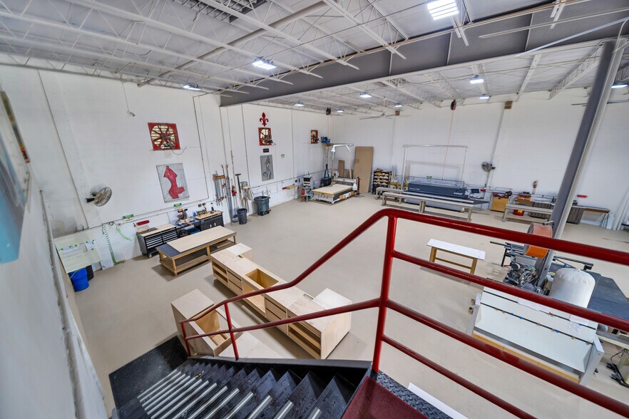 More Photos Of 3141 NW 40th St, Miami Warehouse For Sale