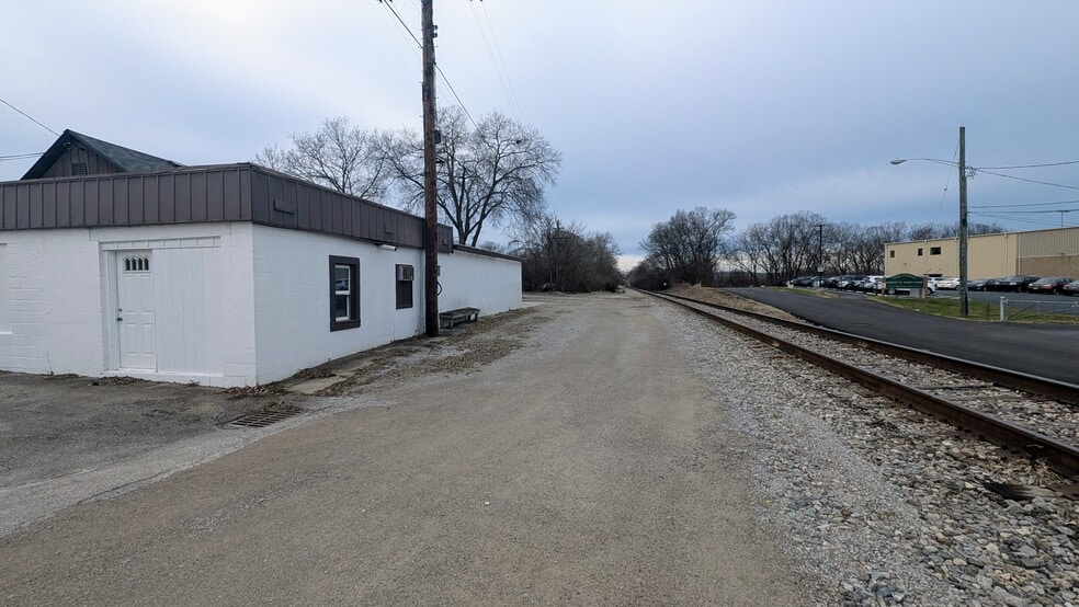 More Photos Of 3619 Church St, Newtown Warehouse For Lease