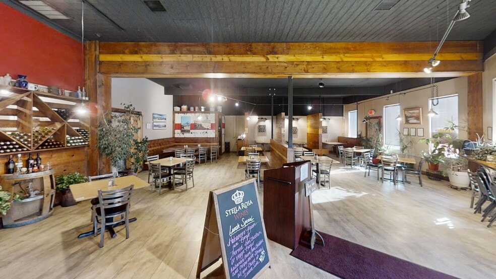 More Photos Of 614 N Bullard St, Silver City Restaurant For Sale