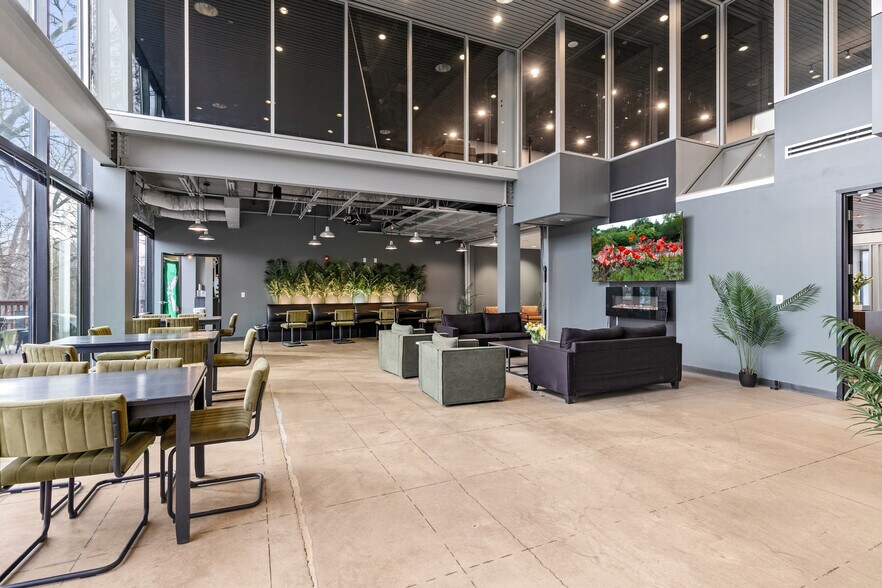 More Photos Of 7807 Creekridge Cir, Bloomington Office For Sale