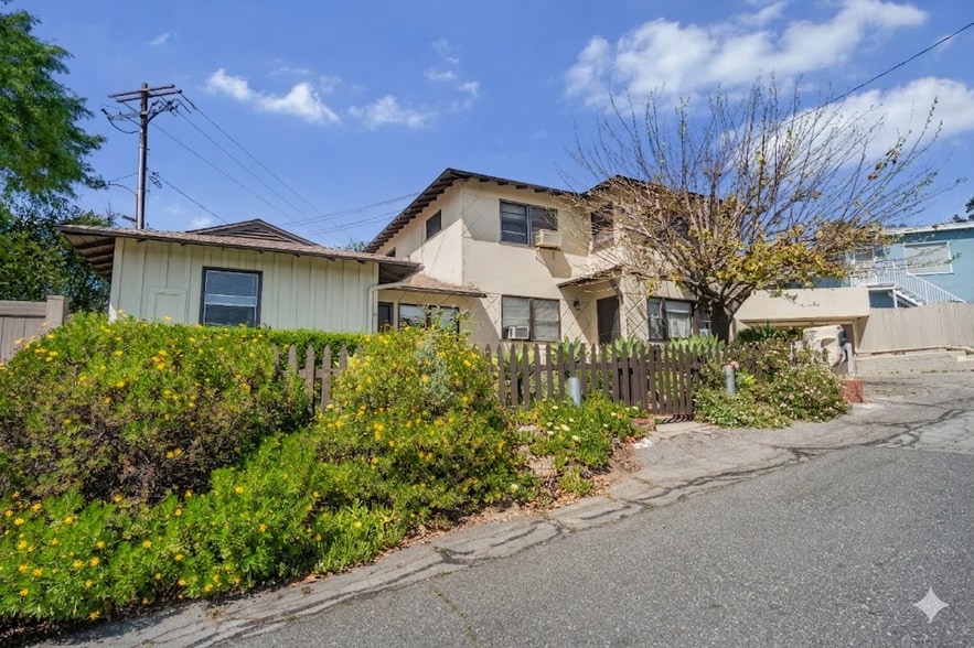 More Photos Of 4503 Castle Ln, La Cañada Flintridge Multifamily For Sale
