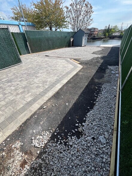 More Photos Of 15801 Crossbay Blvd, Howard Beach Land For Lease
