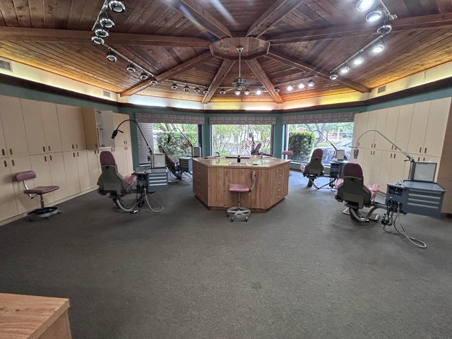 More Photos Of 9806 N 56th St, Temple Terrace Medical For Lease