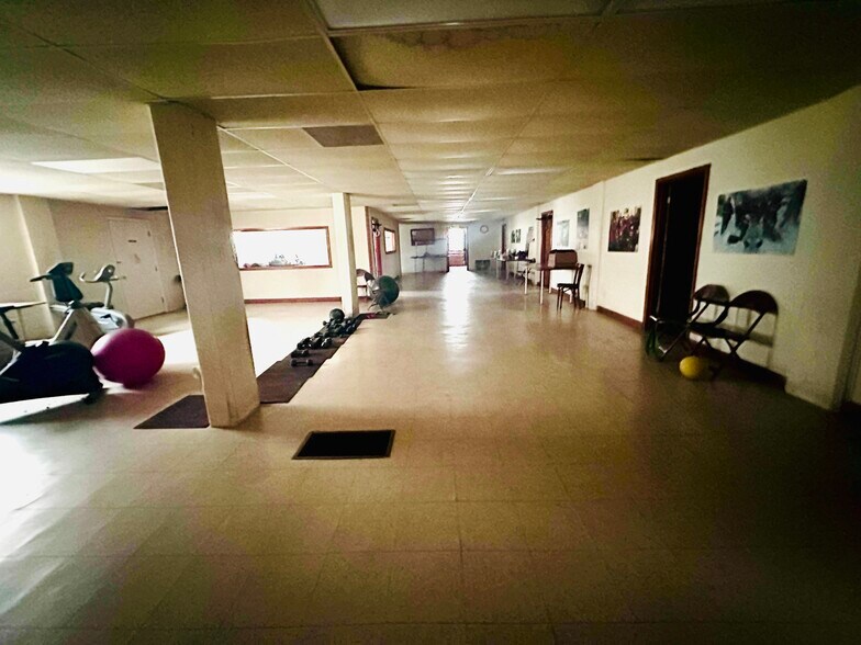 More Photos Of 8620 Wornall, Kansas City Religious Facility For Sale