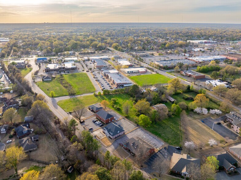 More Photos Of Macon Rd @ Country Village Dr., Cordova Land For Sale