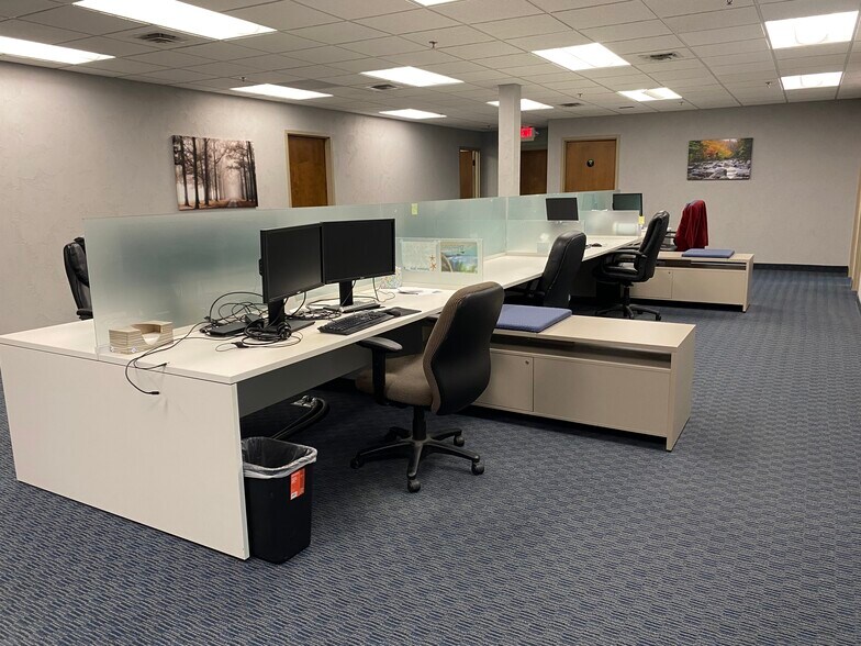 More Photos Of 1345 Corporate Center Curve Dr, Eagan Office For Lease