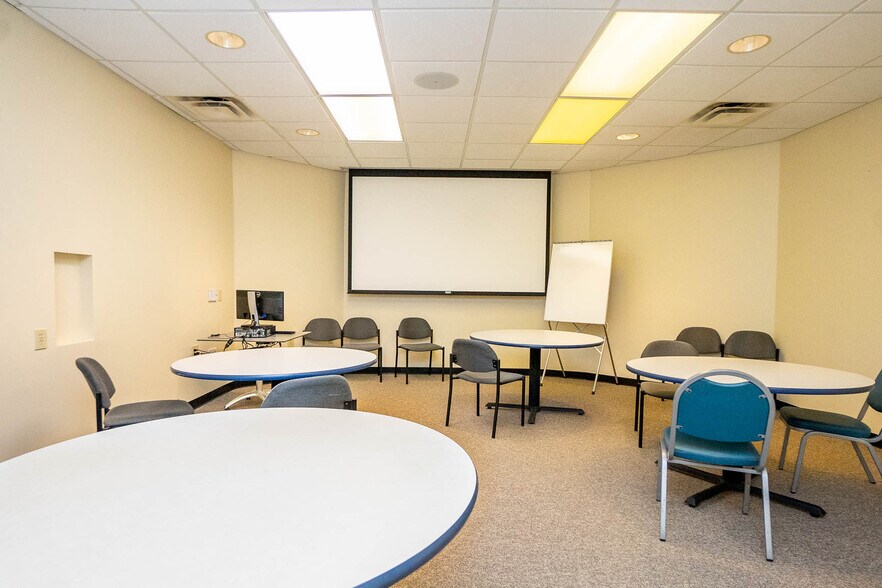 More Photos Of 211 Millard Farmer Ind Blvd, Newnan Medical For Sale