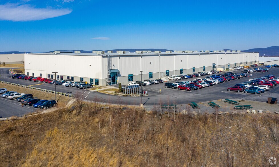 More Photos Of 501-575 Keystone Ave, Jenkins Light Manufacturing For Lease