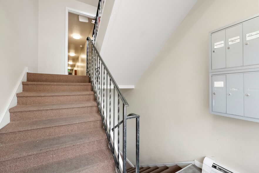 More Photos Of 1415 Pearl St, Denver Apartments For Sale