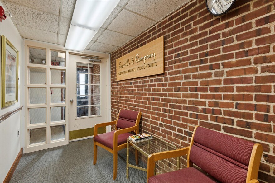 More Photos Of 1514 Old York Rd, Abington Township Medical For Lease