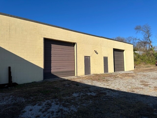 More Photos Of 1054 Industrial Ave, Danville Warehouse For Sale