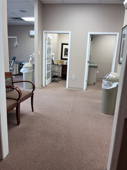 More Photos Of 871 W King St, Shippensburg Office For Lease