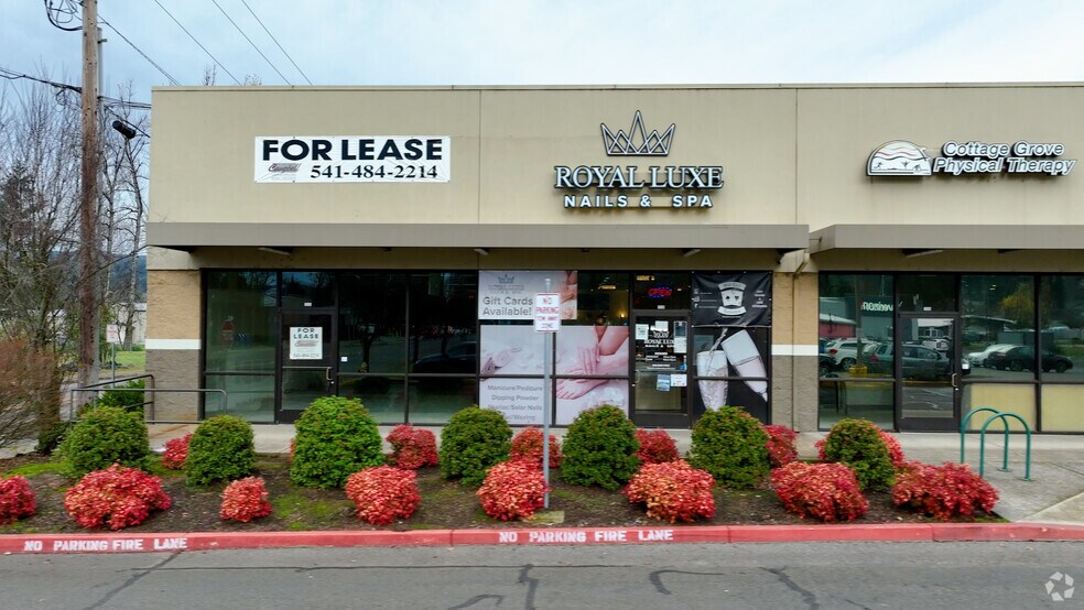 More Photos Of 1498 E Main St, Cottage Grove Storefront For Sale