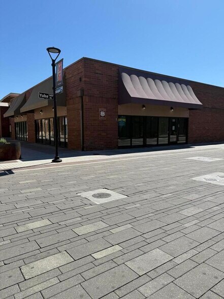 Primary Photo Of 1600 Market St, Redding Mixed Retail For Lease