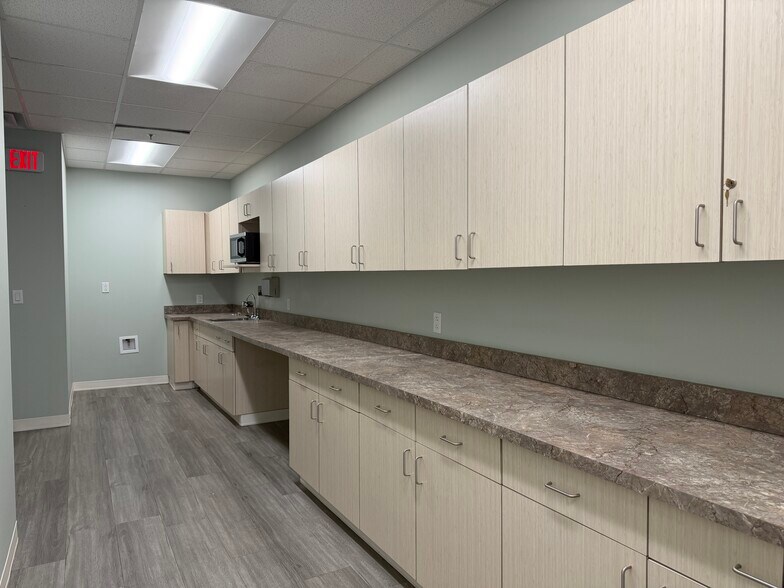 More Photos Of 2209 Abbott Martin Rd, Nashville Apartments For Lease