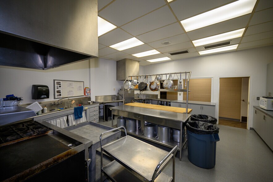 More Photos Of 455 Church Way, El Cajon Religious Facility For Lease