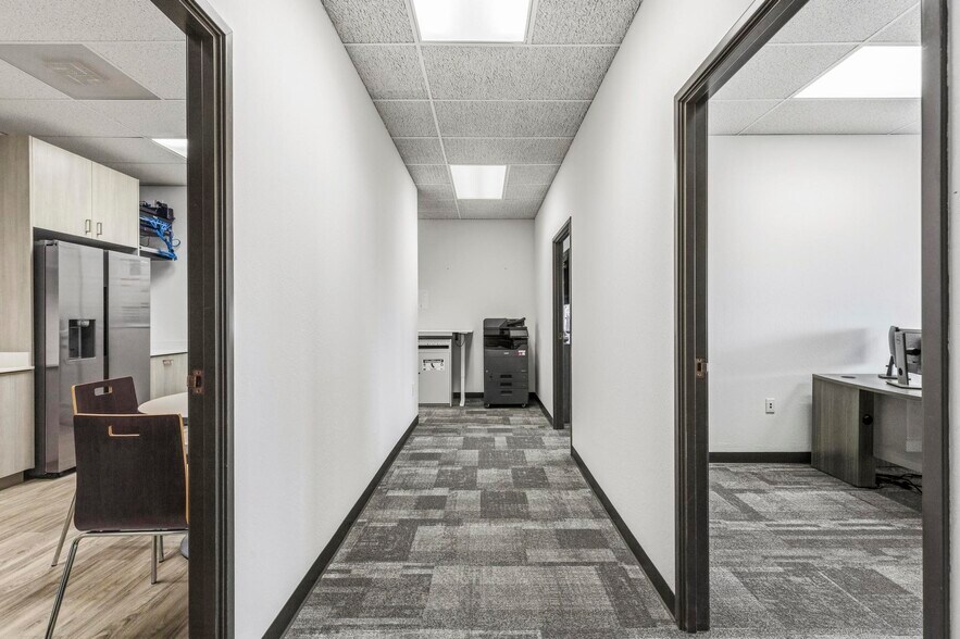 More Photos Of 2555 3rd St, Sacramento Office For Lease