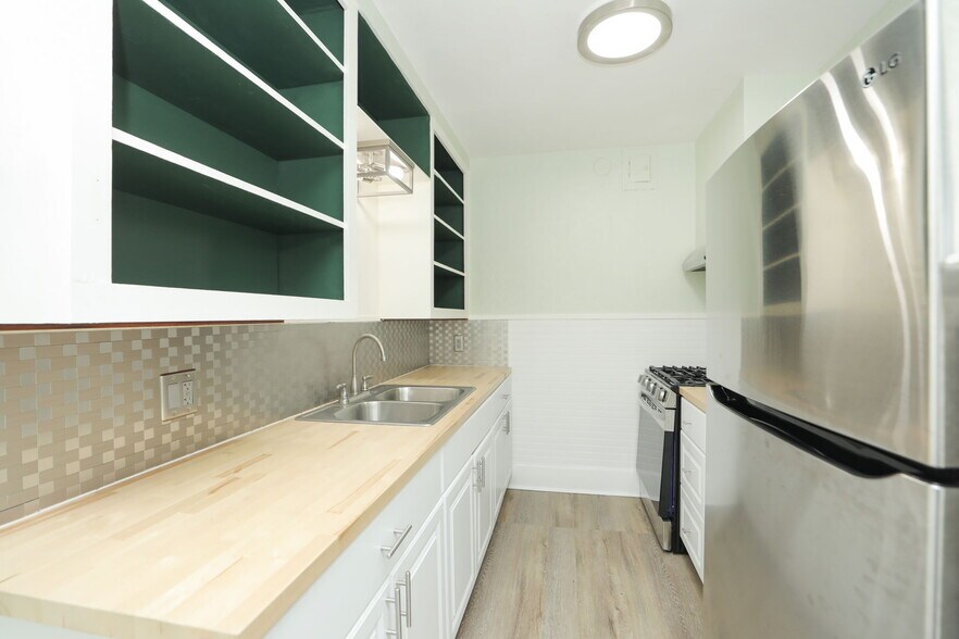 More Photos Of 717 Broadway St, Galveston Apartments For Sale