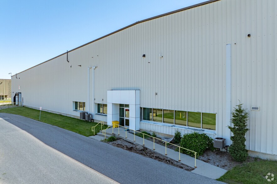 More Photos Of 516 John St N, Aylmer Manufacturing For Lease