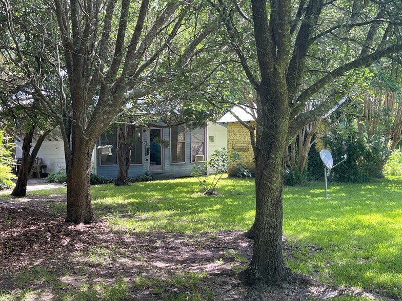 More Photos Of 2641 HWY 70 US-70 Hwy, Beaufort Land For Sale