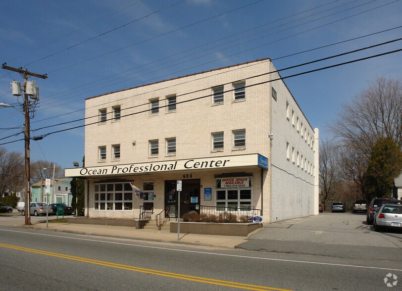 More Photos Of 464 Ocean Ave, New London Office For Sale