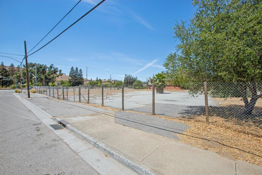 More Photos Of 25 Peebles Ave, Morgan Hill Land For Sale