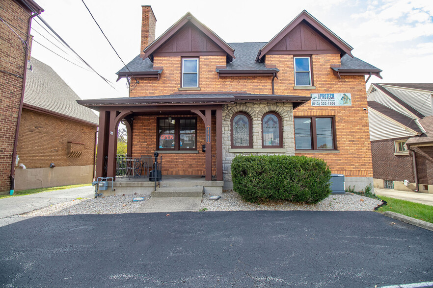 Primary Photo Of 4471 Bridgetown Rd, Cincinnati Freestanding For Sale