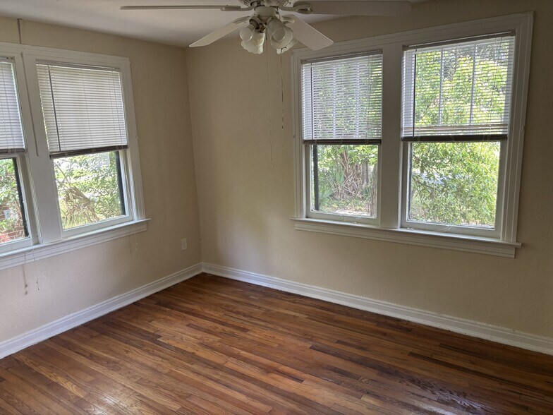More Photos Of 5010 Blackburn St, Jacksonville Specialty For Sale