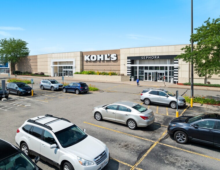 More Photos Of 9404 State Road 16, Onalaska Department Store For Sale