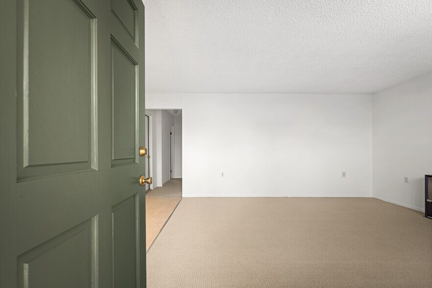More Photos Of 611 Hendley St, Santa Rosa Apartments For Sale