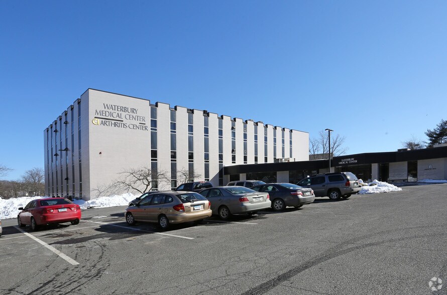 More Photos Of 1389 W Main St, Waterbury Medical For Lease