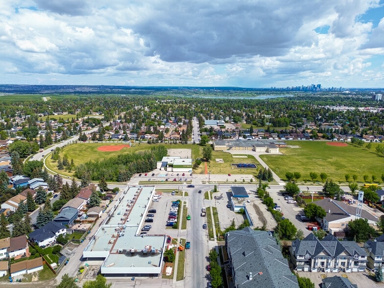 More Photos Of 11225-11237 30th St SW, Calgary Storefront Retail Office For Lease