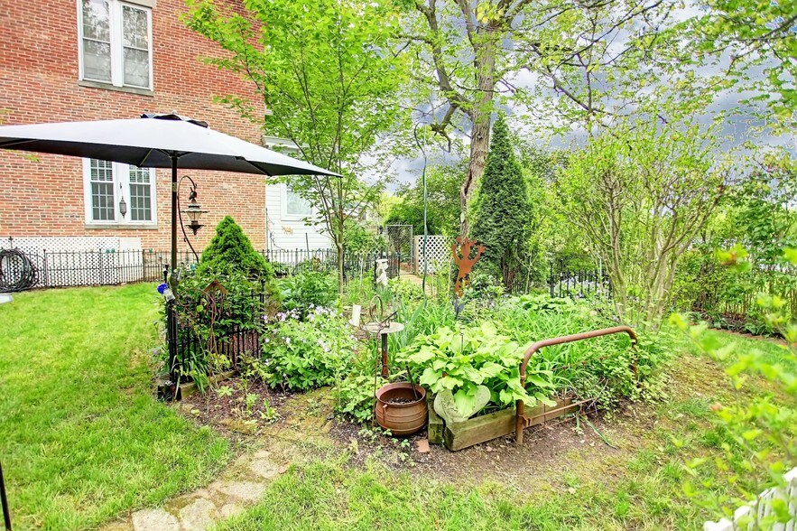 More Photos Of 80 W State St, Springboro Hospitality For Sale