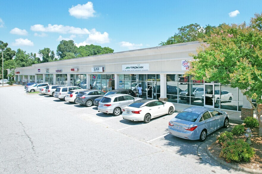 More Photos Of 4602-4606 W Market St, Greensboro Storefront For Sale