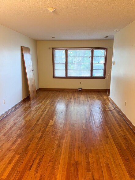 More Photos Of , Charleston Unknown For Sale