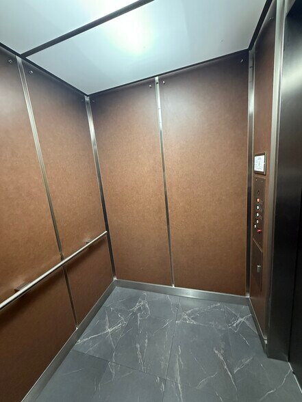 More Photos Of 4515 Ocean View Blvd, La Cañada Flintridge Medical For Lease