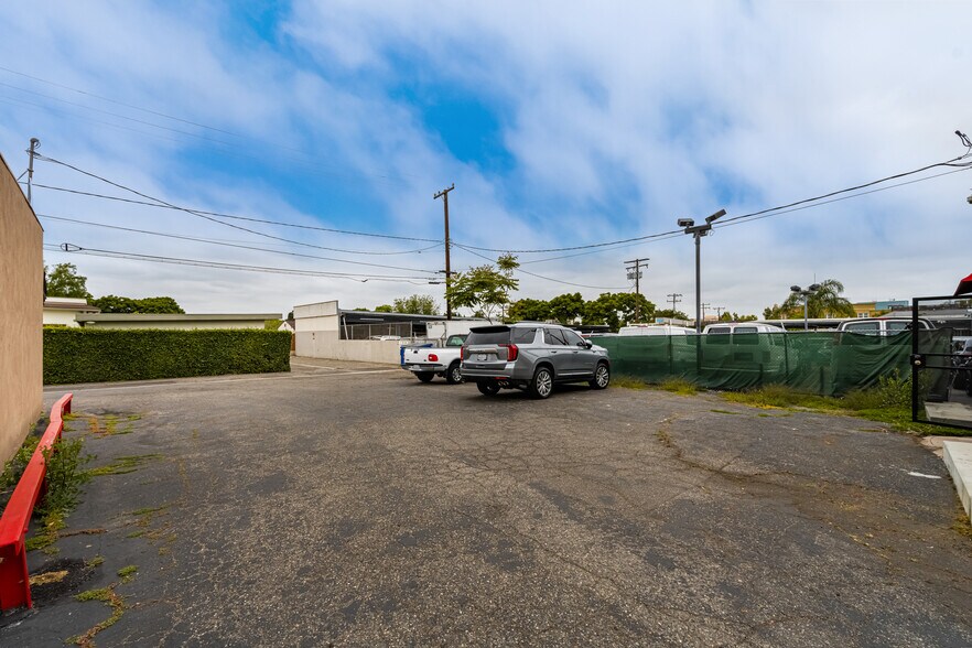 More Photos Of 623 S Anaheim Blvd, Anaheim General Retail For Sale