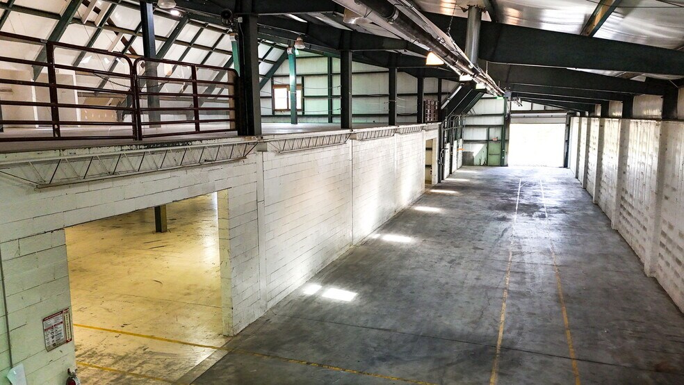 More Photos Of 2 Brewery Ln, Elverson Distribution For Lease