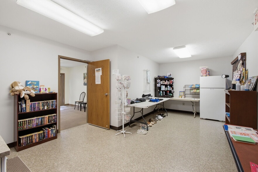More Photos Of 437 Jefferson Rd, Fremont Shelter For Sale