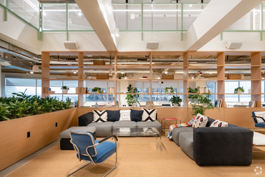 More Photos Of 1201 3rd Ave, Seattle Office For Lease