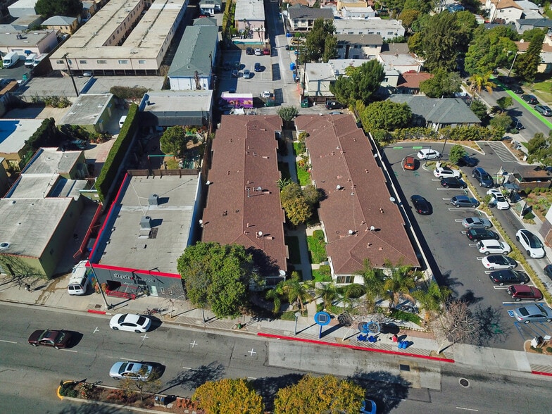 More Photos Of 2711-2715 Pico Blvd, Santa Monica Apartments For Sale