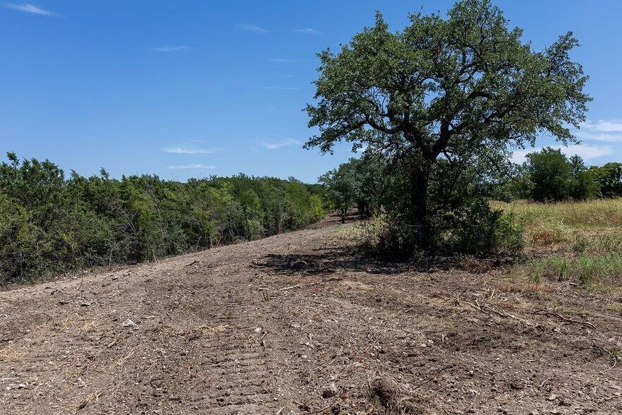 More Photos Of 5080-5090 Tin Top Rd, Weatherford Restaurant For Sale