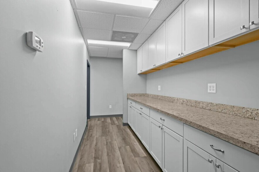 More Photos Of 21801 N Shangri La Dr, Lexington Park General Retail For Lease